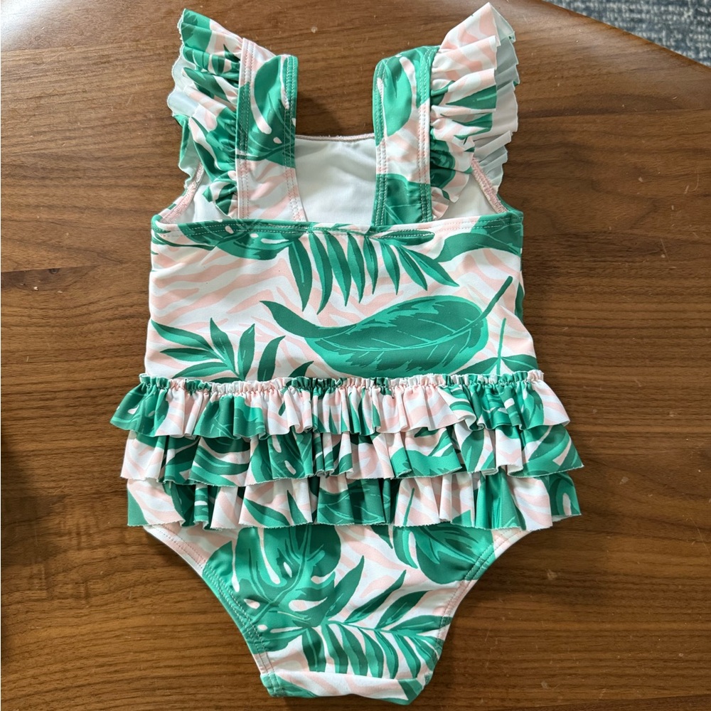 Tucker + Tate Swim Set (9months) - Picture 2 of 3